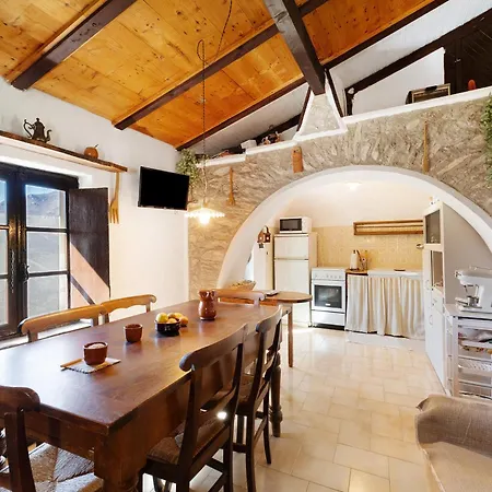 La Dimora Del Tempo Perduto Castelvecchio di Rocca Barbena